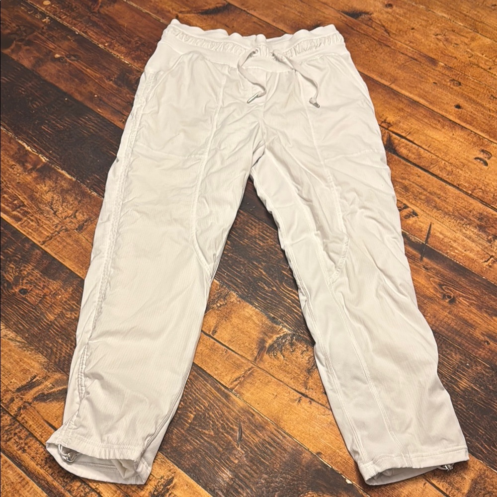 Lululemon Mid Rise Dance Studio Crop White Pants size 4 - Picture 1 of 8
